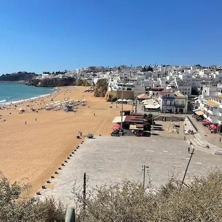 Apartment Superbe Appartement, Parking,300 M De La Albufeira