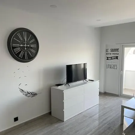 Apartment Superbe Appartement, Parking,300 M De La