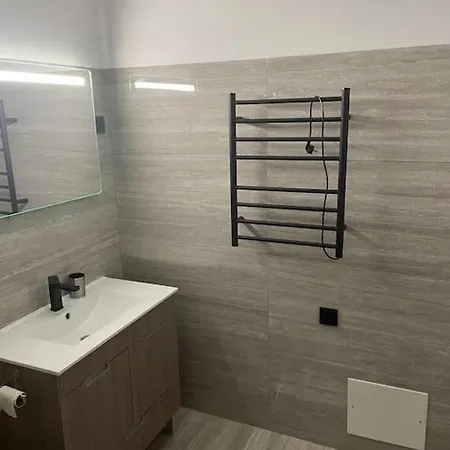 Superbe Appartement, Parking,300 M De La Appartement *